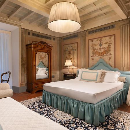 Piazza Pitti Palace - Residenza D'Epoca Флоренция Экстерьер фото