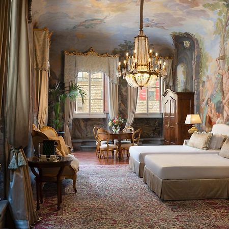 Piazza Pitti Palace - Residenza D'Epoca Флоренция Экстерьер фото