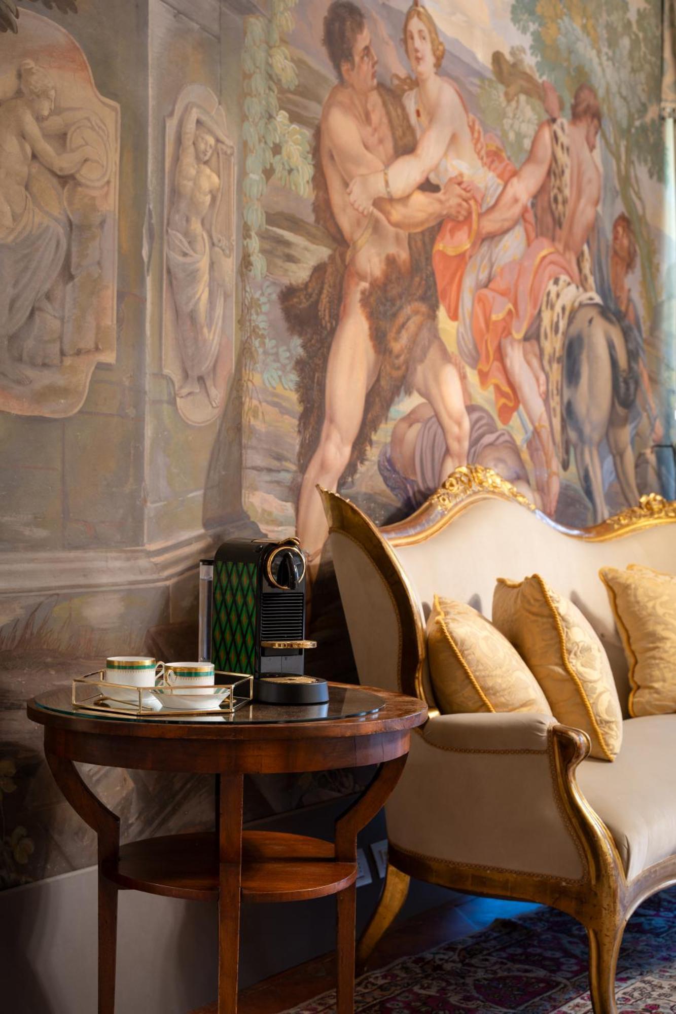 Piazza Pitti Palace - Residenza D'Epoca Флоренция Экстерьер фото