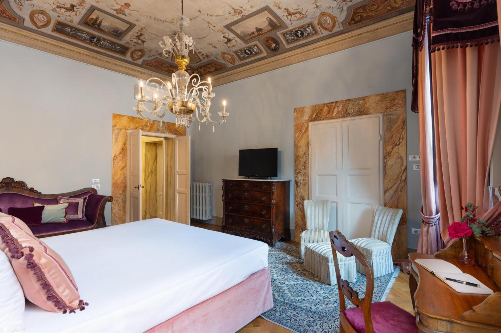 Piazza Pitti Palace - Residenza D'Epoca Флоренция Экстерьер фото
