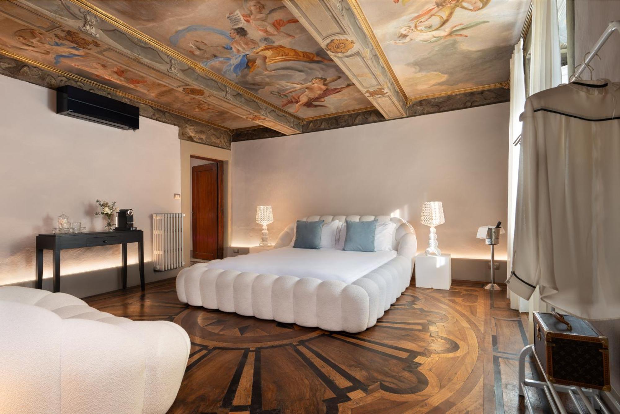 Piazza Pitti Palace - Residenza D'Epoca Флоренция Экстерьер фото